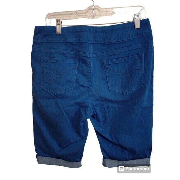 Style & Co Shorts Blue Denim Bermuda Roll Cuffs Size Petite Large PL - Picture 2 of 5